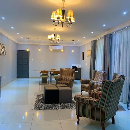 Airport Lodge Нюкасъл Екстериор снимка