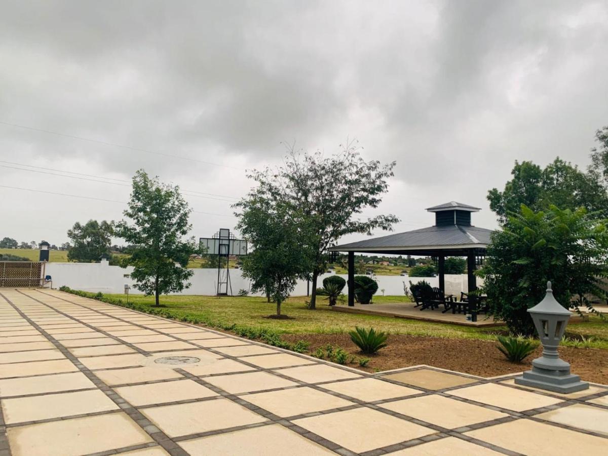 Airport Lodge Нюкасъл Екстериор снимка